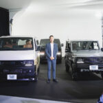 【画像】フレックス発「黒顔のハイエース＆ジムニー」。家族の車でも「ギア感」は妥協しない 〜 画像1