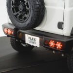 【画像】フレックス発「黒顔のハイエース＆ジムニー」。家族の車でも「ギア感」は妥協しない 〜 画像1