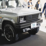 【画像】フレックス発「黒顔のハイエース＆ジムニー」。家族の車でも「ギア感」は妥協しない 〜 画像1