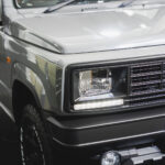 【画像】フレックス発「黒顔のハイエース＆ジムニー」。家族の車でも「ギア感」は妥協しない 〜 画像1