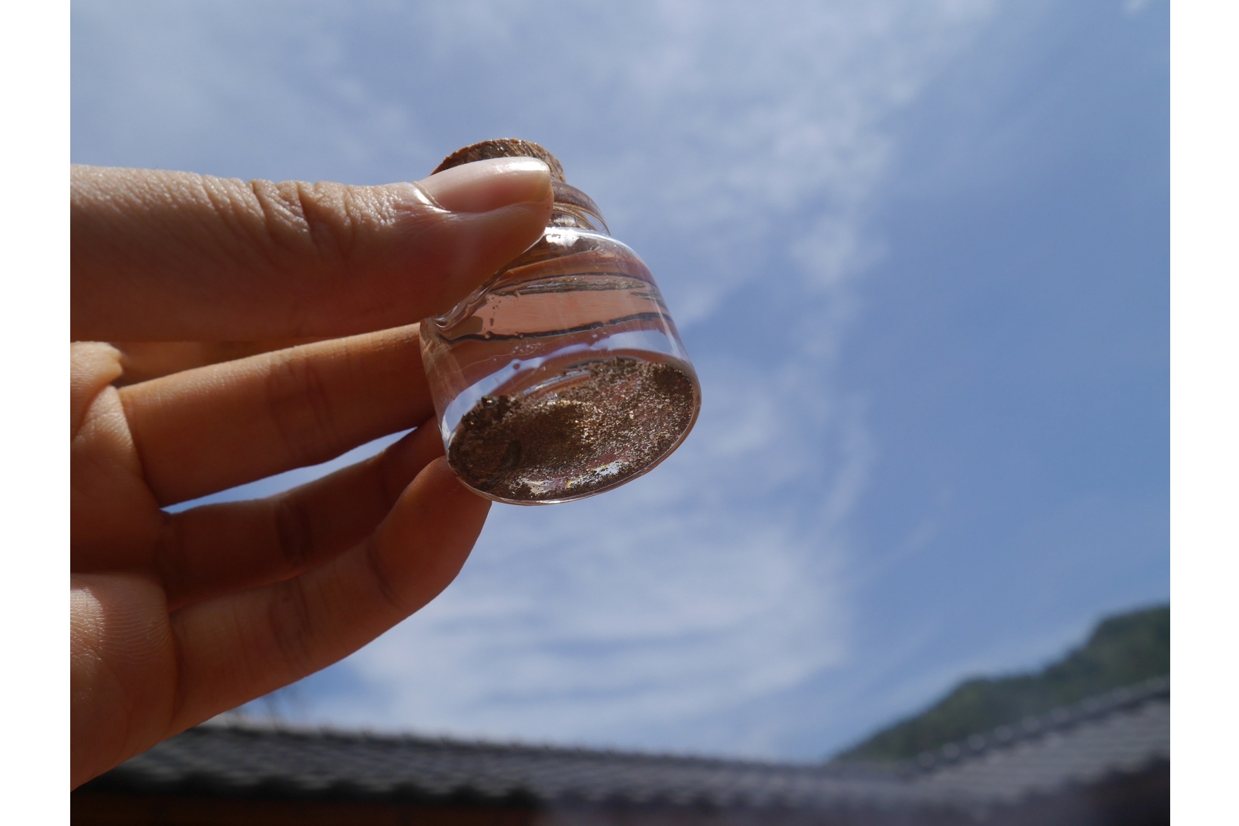 砂金の入った小瓶